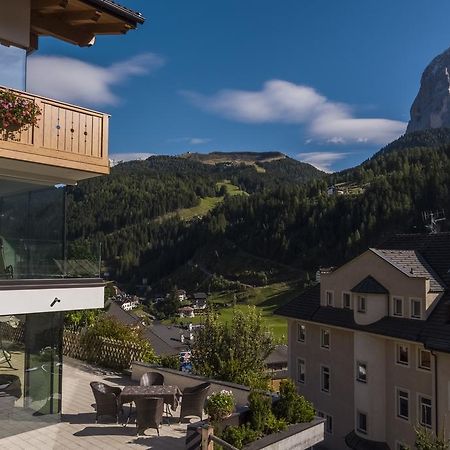 Hotel Garni Gardena - Appartments Santa Cristina Val Gardena Exterior foto