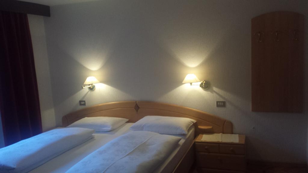 Hotel Garni Gardena - Appartments Santa Cristina Val Gardena Cameră foto