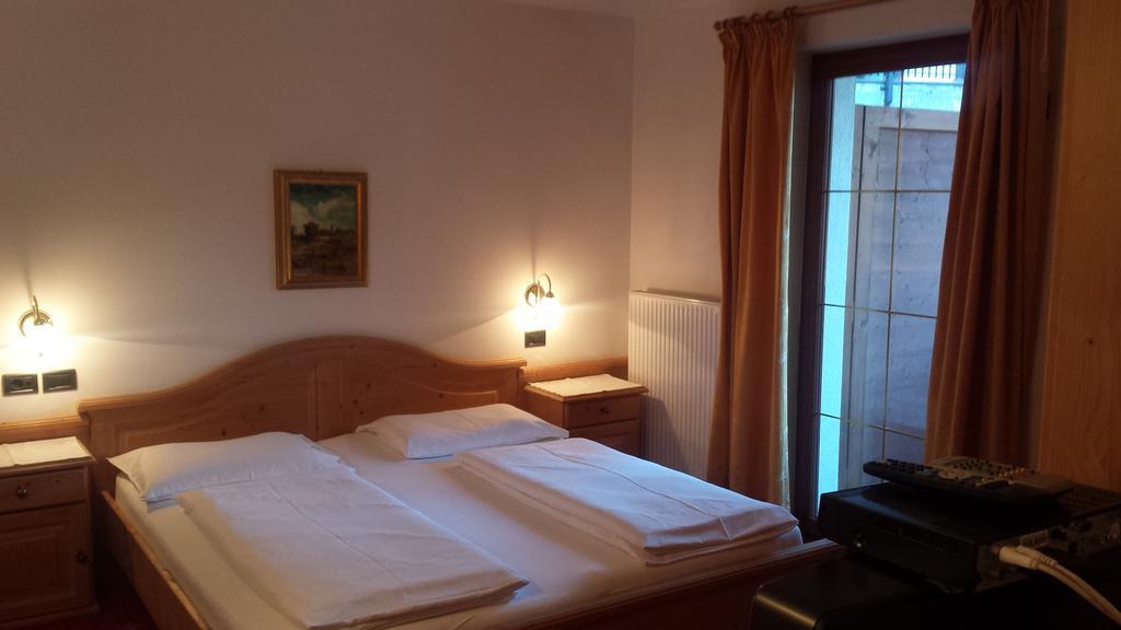 Hotel Garni Gardena - Appartments Santa Cristina Val Gardena Cameră foto