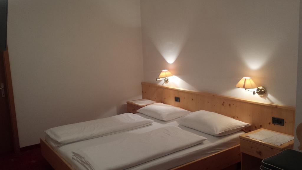 Hotel Garni Gardena - Appartments Santa Cristina Val Gardena Cameră foto