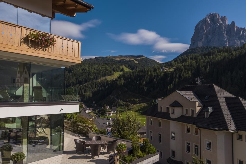 Hotel Garni Gardena - Appartments Santa Cristina Val Gardena Exterior foto
