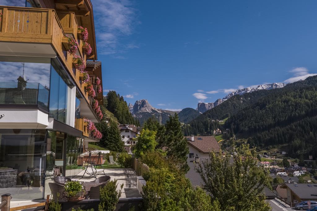 Hotel Garni Gardena - Appartments Santa Cristina Val Gardena Exterior foto